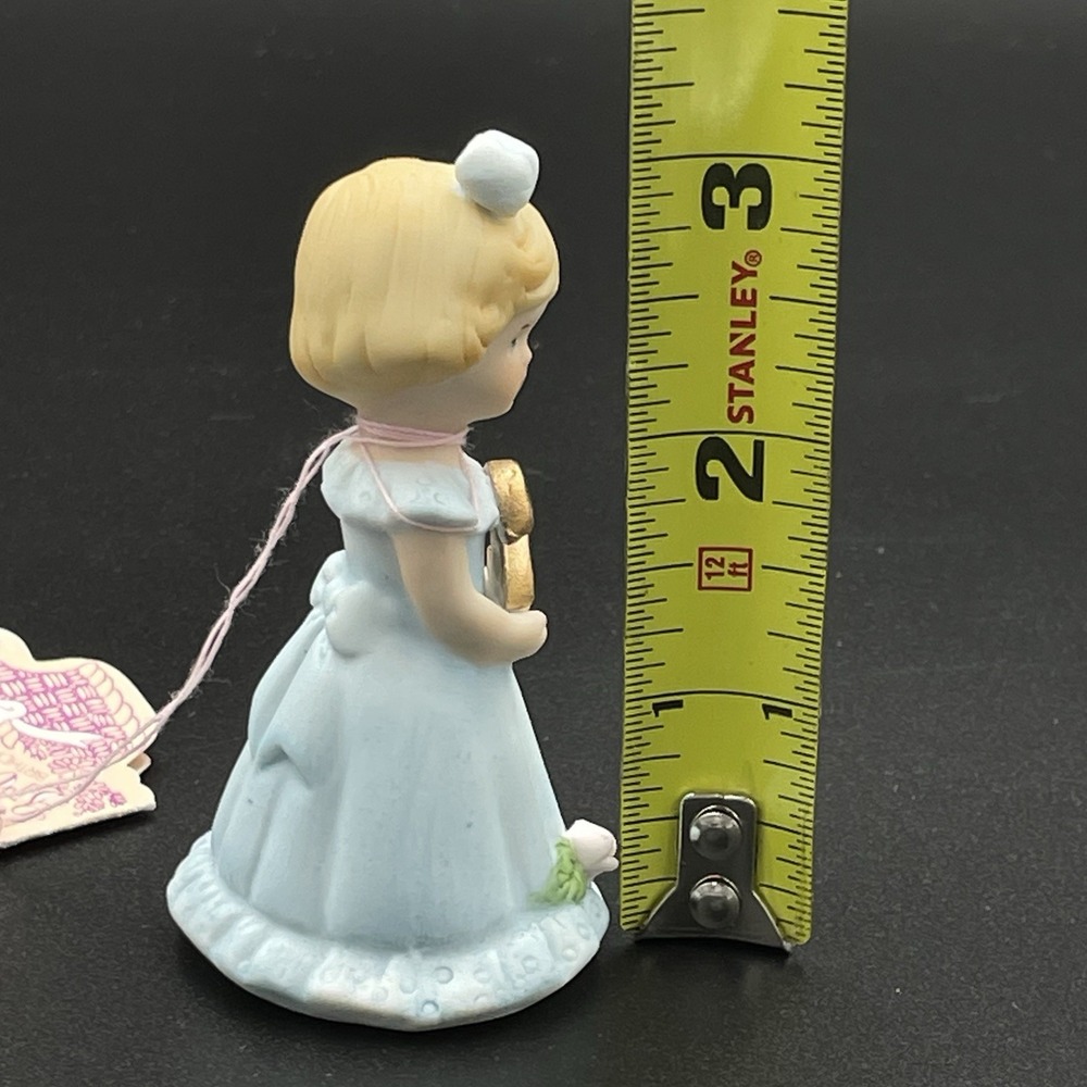 Vintage ENESCO Growing Up Birthday Girls Age 2 1981 Blonde Doll Mint W/ Tags - Picture 4 of 11
